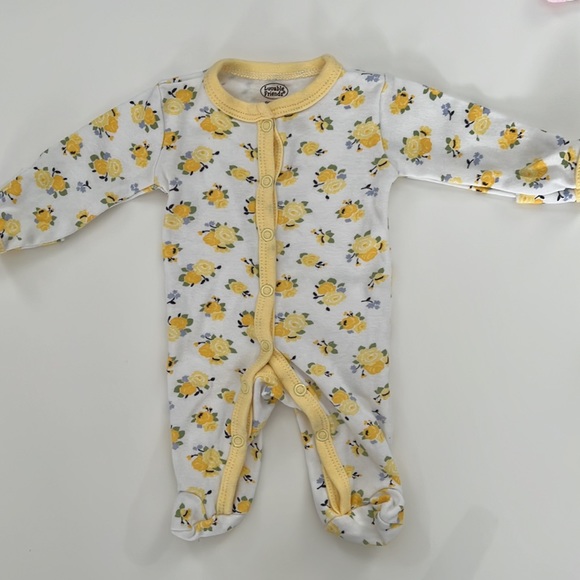 3 PREEMIE Button Up Onesies - Picture 3 of 7